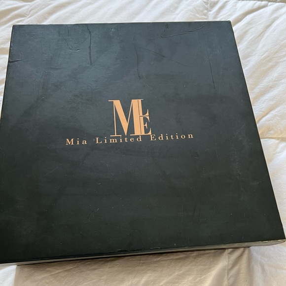 Gorgeous Mia Limited Edition genuine leather sandals - Picture 13 of 14